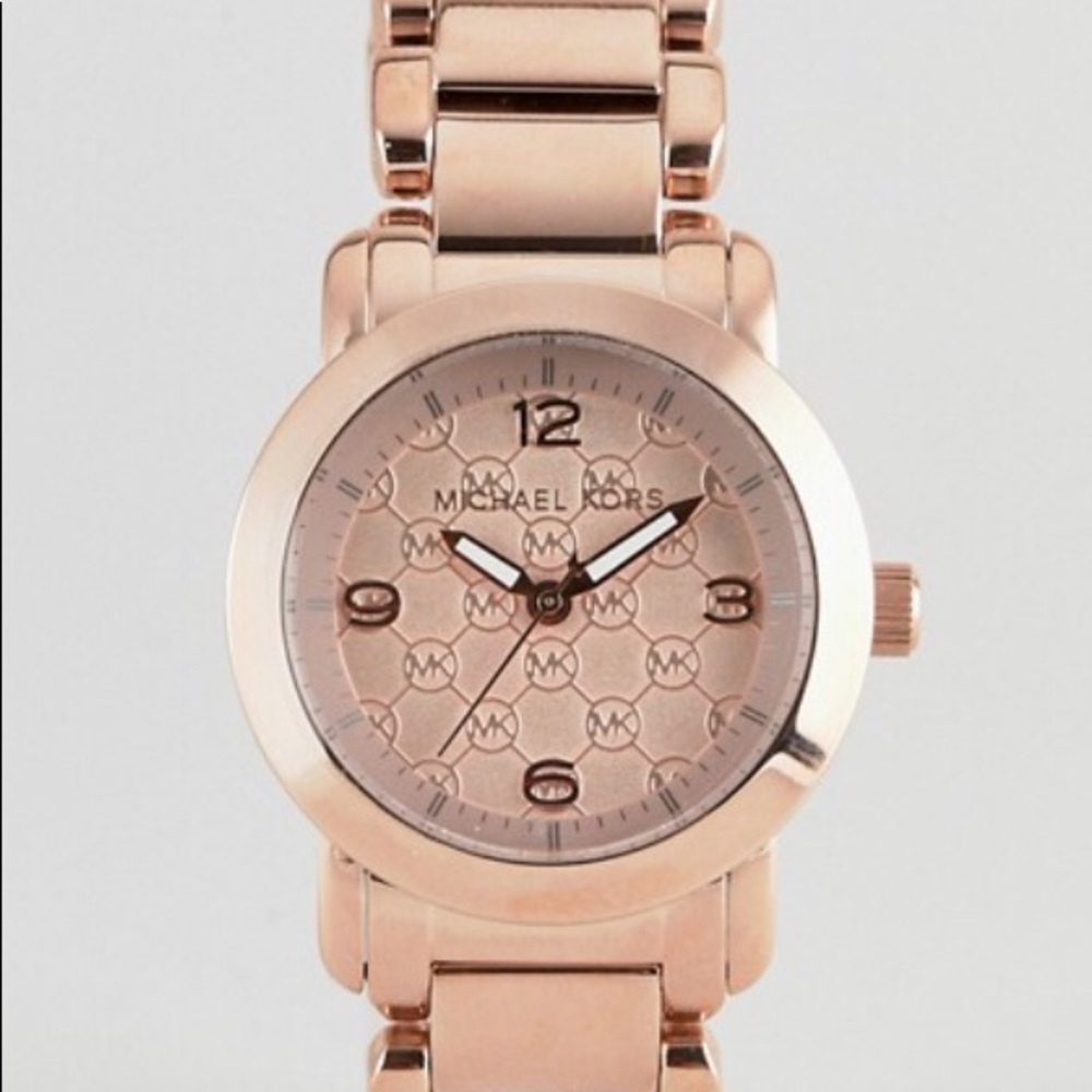 Michael Kors Watch - Picture 4 of 4